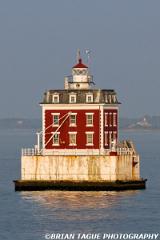 NewLondonLedgeLight-421 9672-crp1-150-4